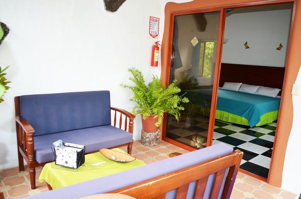 Piedras Blancas Lodge Puerto Ayora  Habitación foto